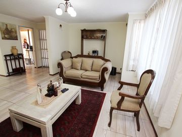 Se Vende Cómoda Casa Pareada de 2 pisos en Maipú