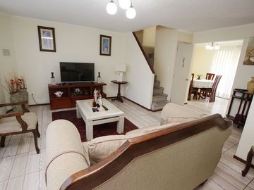 Se Vende Cómoda Casa Pareada de 2 pisos en Maipú