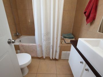 Se Vende Cómoda Casa Pareada de 2 pisos en Maipú
