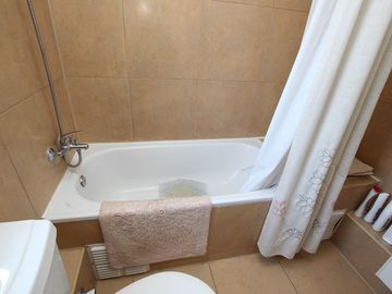 Se Vende Cómoda Casa Pareada de 2 pisos en Maipú