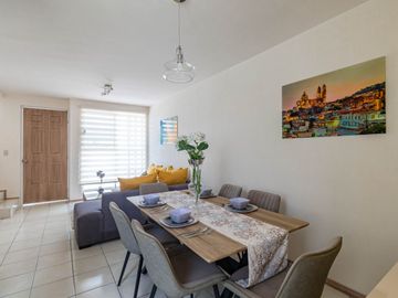 Casa  A 15 Min de Cuernavaca: en Privada con 3 Recámaras y Seguridad