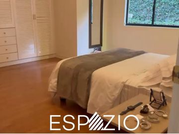 CASA DE LUJO  EN VENTA SECTOR SAN JUAN DE CUMBAYA