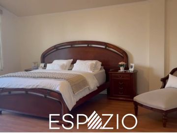 CASA DE LUJO  EN VENTA SECTOR SAN JUAN DE CUMBAYA