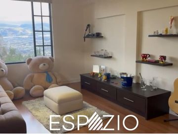 CASA DE LUJO  EN VENTA SECTOR SAN JUAN DE CUMBAYA