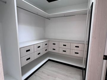 CASA VIP EN VENTA, Sector Ricaurte Sudamericano C1470