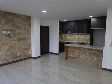 Moderno departamento con balcón, piscina y áreas sociales en Katamar II - Manta