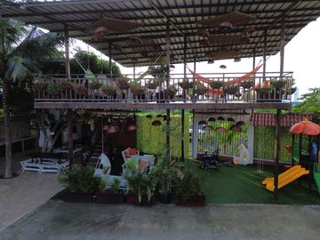 Moderno departamento con balcón, piscina y áreas sociales en Katamar II - Manta