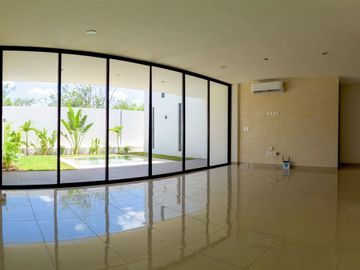 CASA EN CHOLUL, EN PRIVADA PLENUM RESIDENCIAL, ENTREGA INMEDIATA.
