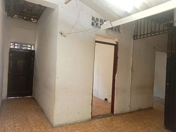 SE VENDE CASA EN LA NUEVA FLORESTA, CALI
