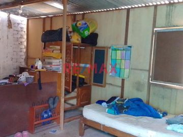 VENTA DE TERRENO EN VILLA EL SALVADOR A LA ESPALDA DEL HOSPITAL EMERGENCIA.