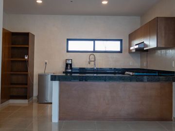 CASA EN CHOLUL, ENTREGA INMEDIATA, EN PRIVADA PLENUM RESIDENCIAL.