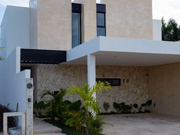 CASA EN CHOLUL, ENTREGA INMEDIATA, EN PRIVADA PLENUM RESIDENCIAL.