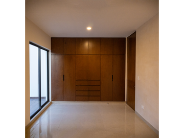 CASA EN CHOLUL, ENTREGA INMEDIATA, EN PRIVADA PLENUM RESIDENCIAL.