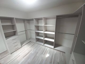 CASA EN VENTA EN ARROYO HONDO, CORREGIDORA - Recámara en PB