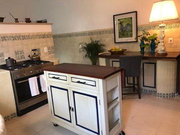 VENDO ESPECTACULAR QUINTA EN CUERNAVACA, MAGNIFICA UBICACIÓN