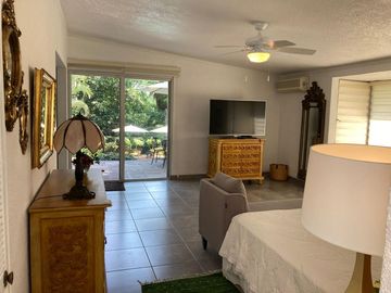 VENDO ESPECTACULAR QUINTA EN CUERNAVACA, MAGNIFICA UBICACIÓN