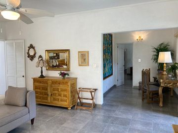VENDO ESPECTACULAR QUINTA EN CUERNAVACA, MAGNIFICA UBICACIÓN