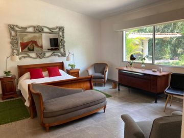 VENDO ESPECTACULAR QUINTA EN CUERNAVACA, MAGNIFICA UBICACIÓN