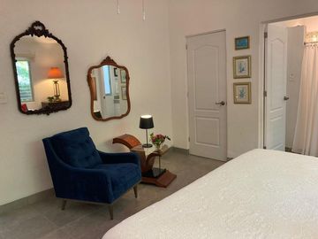 VENDO ESPECTACULAR QUINTA EN CUERNAVACA, MAGNIFICA UBICACIÓN