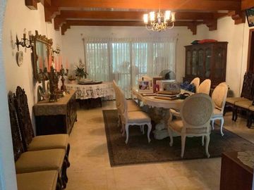 Large house atop Makiling Heights Subdivision