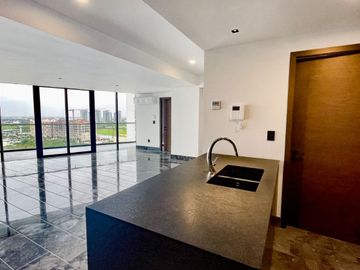 EXCLUSIVO Y LUJOSO DEPARTAMENTO CON PRECIO DE OPORTUNIDAD EN LA ICÓNICA SHARK TOWER, PUERTO CANCUN