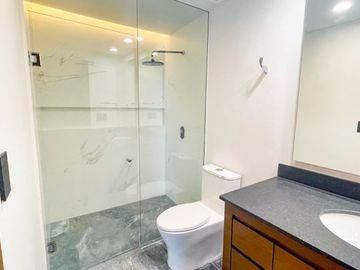 EXCLUSIVO Y LUJOSO DEPARTAMENTO CON PRECIO DE OPORTUNIDAD EN LA ICÓNICA SHARK TOWER, PUERTO CANCUN