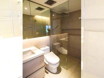 For Sale: 3BR unit in Twin Towers Makati