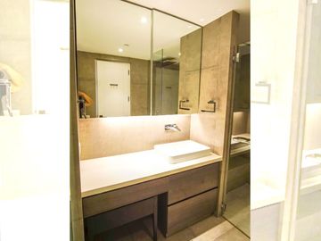 For Sale: 3BR unit in Twin Towers Makati