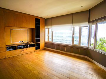 For Sale: 3BR unit in Twin Towers Makati