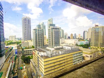 For Sale: 3BR unit in Twin Towers Makati