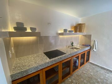 CASA AMUEBLADA EN SANTIAGO, CENTRO MÉRIDA.