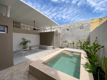 CASA AMUEBLADA EN SANTIAGO, CENTRO MÉRIDA.
