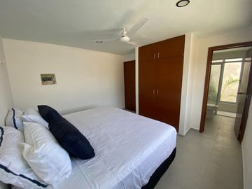 CASA AMUEBLADA EN SANTIAGO, CENTRO MÉRIDA.