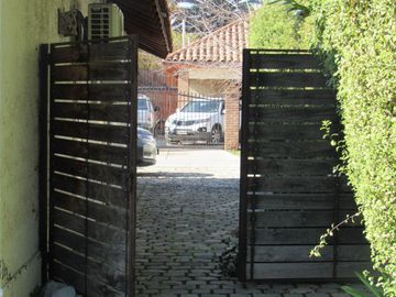Venta hermosa propiedad, sector residencial y consolidado en Machalí