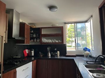 VENDO APARTAMENTO CRISTALES