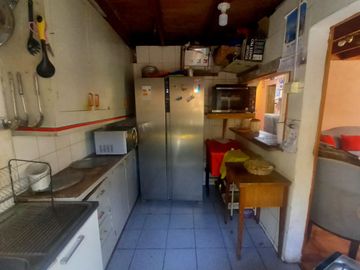 Se vende casa de dos pisos en Peñalolen