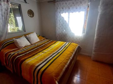Se vende casa de dos pisos en Peñalolen