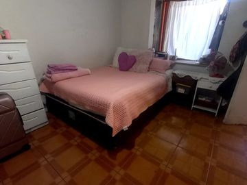 Se vende casa de dos pisos en Peñalolen
