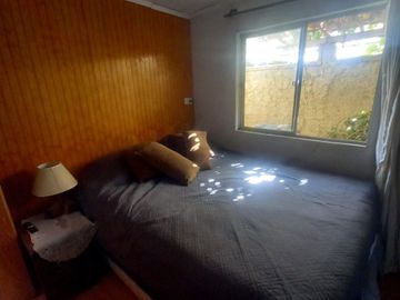 Se vende casa de dos pisos en Peñalolen