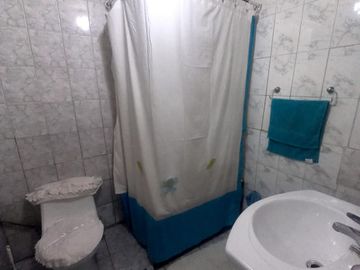Se vende casa de dos pisos en Peñalolen