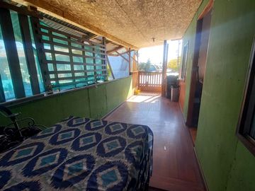 Se vende casa de dos pisos en Peñalolen