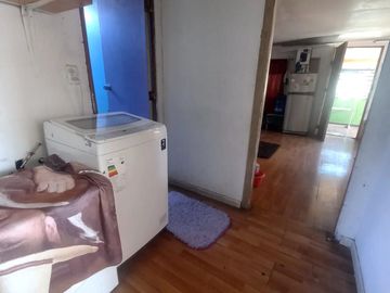 Se vende casa de dos pisos en Peñalolen