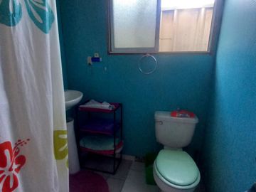 Se vende casa de dos pisos en Peñalolen