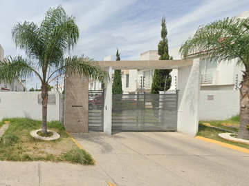 EN REMATE CASA EN TIERRA RESIDENCIAL 
