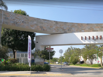 EN REMATE CASA EN TIERRA RESIDENCIAL 