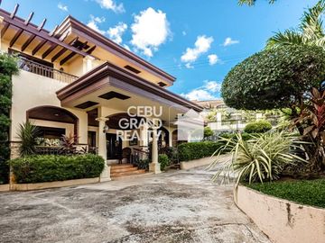 Furnished 3 Bedroom House with Swimming Pool for Sale in Maria Luisa Park