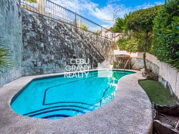 Furnished 3 Bedroom House with Swimming Pool for Sale in Maria Luisa Park