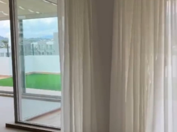VENTA DE PENTHOUSE EN CUMBAYA NUEVO Y HERMOSO
