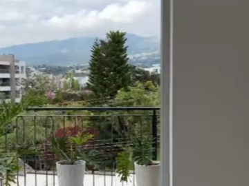 VENTA DE PENTHOUSE EN CUMBAYA NUEVO Y HERMOSO