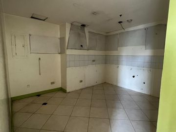 𝐇𝐔𝐑𝐑𝐘!!! 𝐏𝐑𝐎𝐏𝐄𝐑𝐓𝐘 𝐅𝐎𝐑 𝐒𝐀𝐋𝐄  𝐢𝐧 EL JARDIN DEL PRESIDENTE SOUTH  TRIANGLE, QUEZON CITY